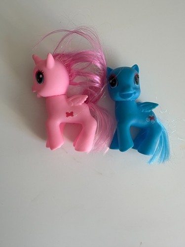 Pair flying pegasus pony - pair, of