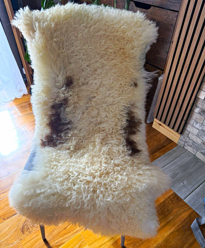 Sheepskin hide rug - hide,