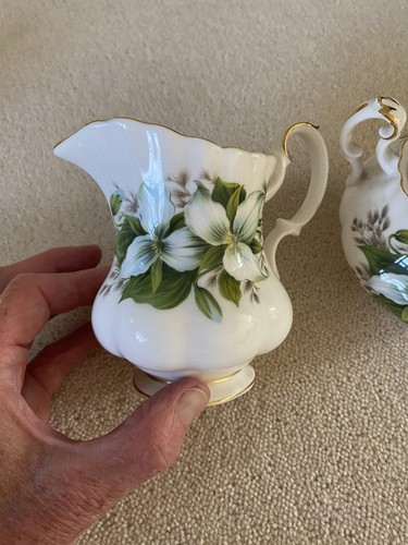 Royal albert trillium milk jug - royal,