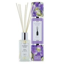 Ashleigh & Burwood THE SCENTED