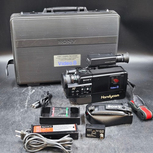 Sony ccd v30e video camera - video,