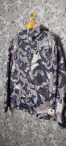 Pretty green windbreaker - pretty,