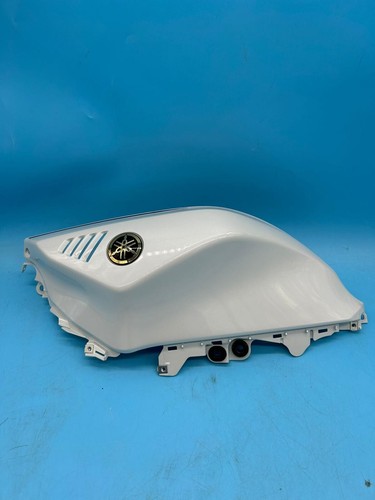 Yamaha left tank - yamaha, fairing