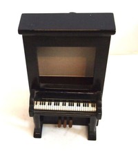 Malden Antique Depot Black