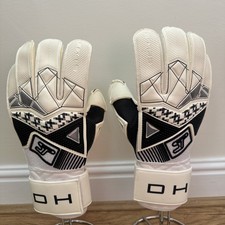 DEAN HENDERSON Sells