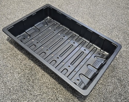 Plastic seed trays - 5,