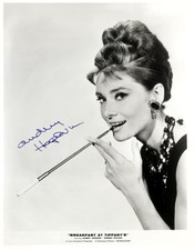 AUDREY HEPBURN Breakfast at