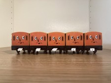 5 Clarabel Coaches  - Tomy
