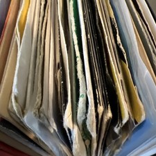 100 x 7" vinyl House Clearance