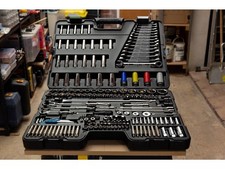 Halfords Advanced 200 Piece Socket and Ratchet Spanner Set RRP £400