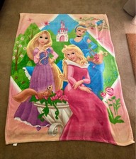 Disney Princess oversized throw blanket - 59 inches x 78 inches