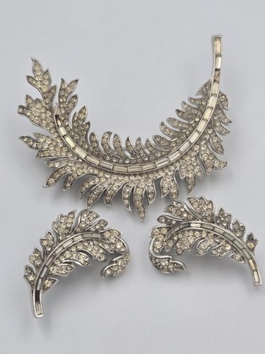 Vintage trifari royal - royal, plume