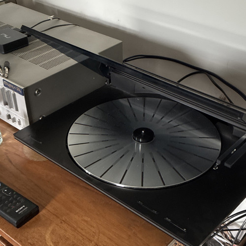 Bang olufsen stunning - &,