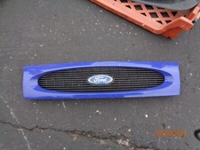 FORD FIESTA MK4 COMPLETE FRONT MAIN CENTRE BUMPER GRILL DEEP BLUE 96FB8200FAW