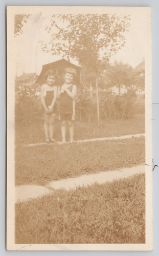 Antique photo c1920 smiling - antique,