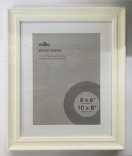 WILKO PHOTO FRAME VINTAGE CREAM 8x6 with mount, 10x8 without mount hang or stand