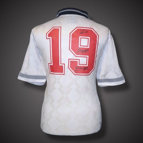 Paul gascoigne hand signed - gascoigne,