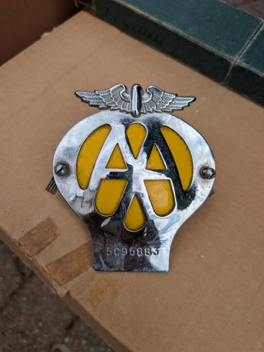 Vintage members metal car - aa,