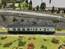 Hornby BR mk1 passenger car
