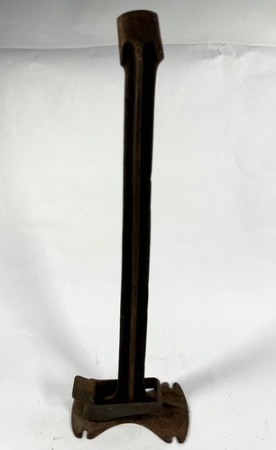 Antique mall malleable cast - mall,