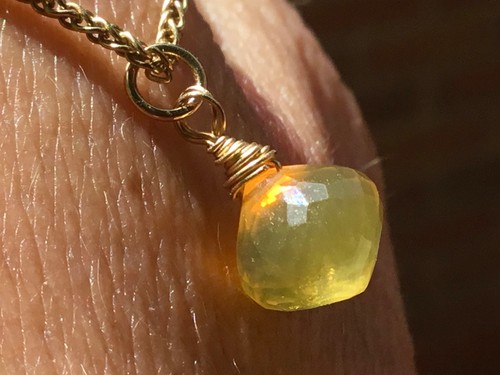 Solid 9ct gold - , fire