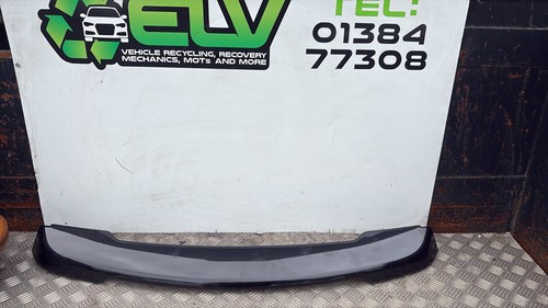Black rear tailgate roof - black,