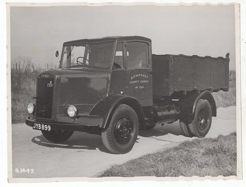 Dennis pax lorry - dennis,