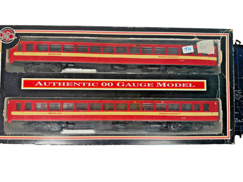 Dapol class 155 - class, super