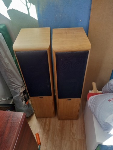Eltax discovery front - front, floor