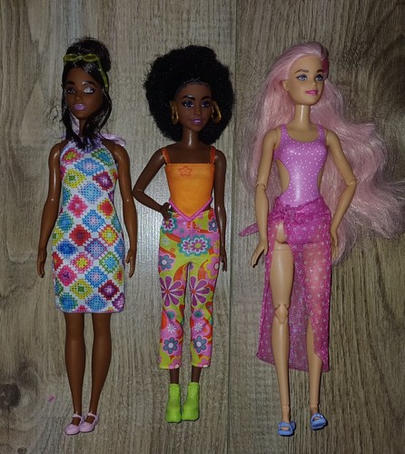 Barbie doll bundle - barbie,