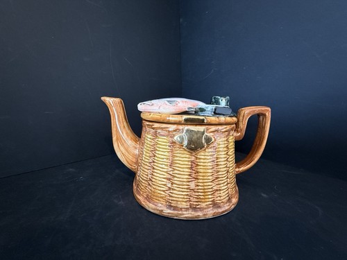 Fishing creel basket - teapot, by