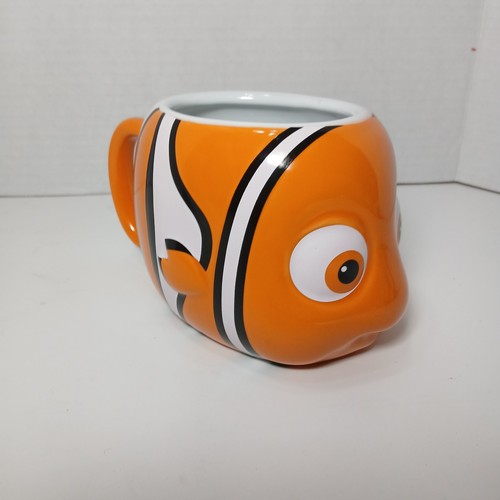 Disney store finding nemo - store, 3d