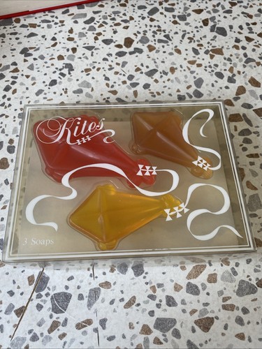 Vintage set hand - set, soaps