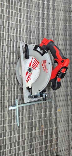 Milwaukee circular saw - milwaukee,