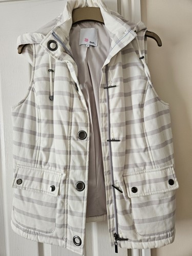 Dash gilet with - with, detachable
