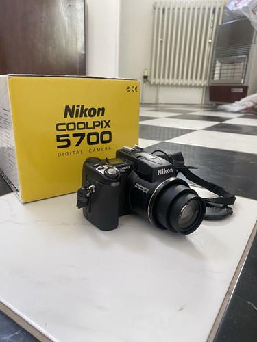 Nikon coolpix 5700 digital - nikon,