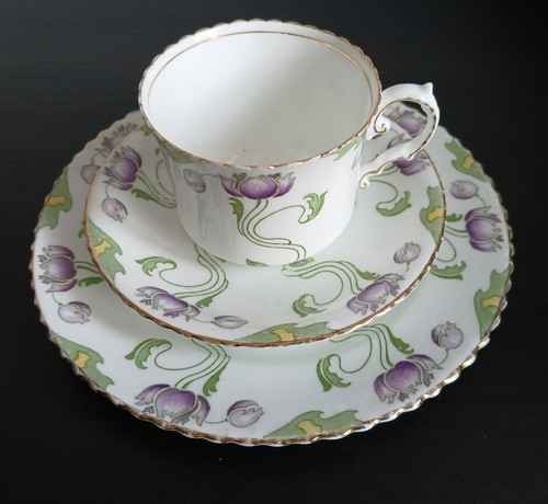 Aynsley flower design - 'flower',