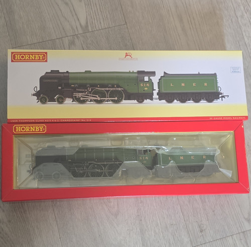 Hornby r3833 gauge lner - r3833, oo
