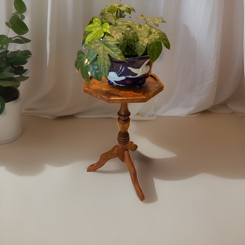 Small vintage oak wine - oak, wine,lamp