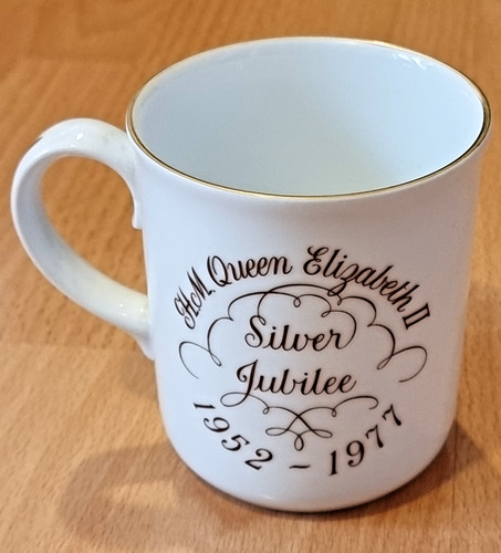 1977 queen elizabeth silver - 1977,