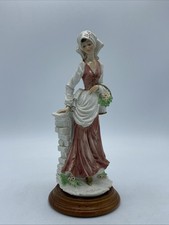 A Belcari Capodimonte Lady