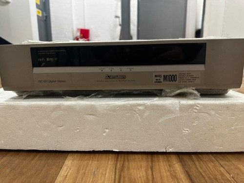 Mitsubishi m1000 super vhs - hs-m1000,