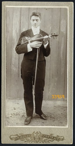 Young man violin strange - violin,,