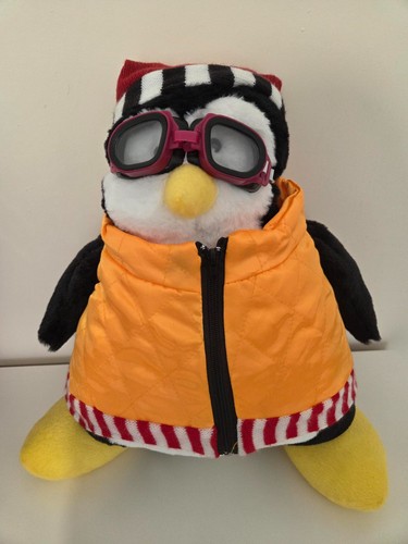 Friends hugsy the penguin - friends,