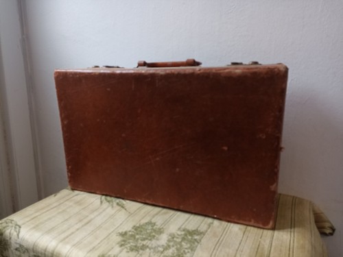 Authentic 1940s vacationer - authentic,
