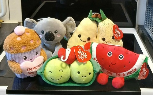Whsmith hello plush - hello,