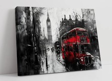 BLACK & WHITE LONDON STREET