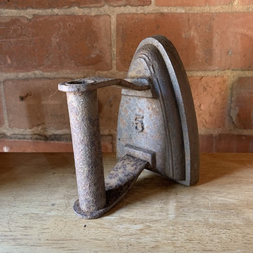 Antique cast iron flat - flat,