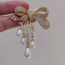 Full of Diamonds Luxury Brooch