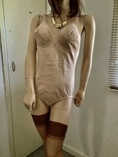 Triumph Nude / Flesh Tone